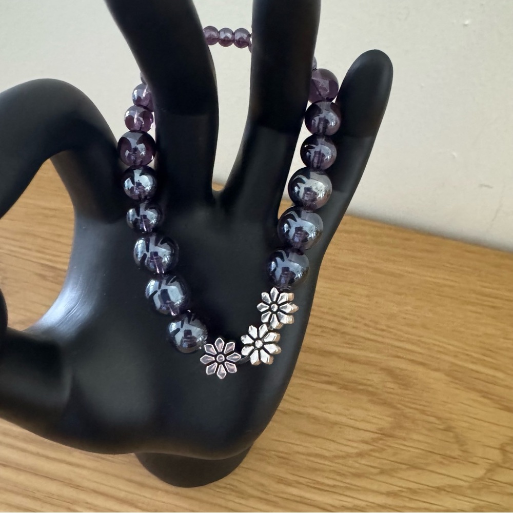 Vintage Elastic Beaded Bracelet Metal Antique Silver Plated Flower Purple